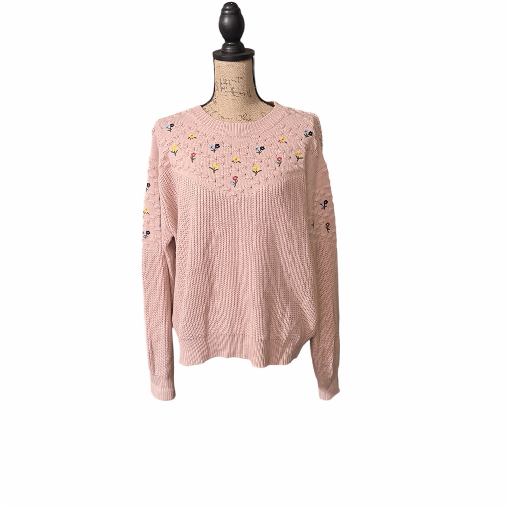 SHEIN Pink Sweater with‎ Floral Embroidery